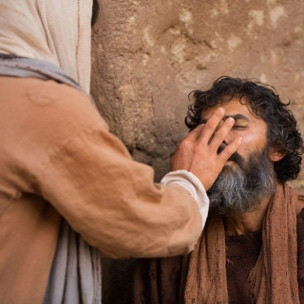 A person touching a person's face

AI-generated content may be incorrect.
